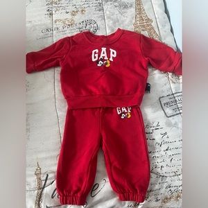 Baby clothes